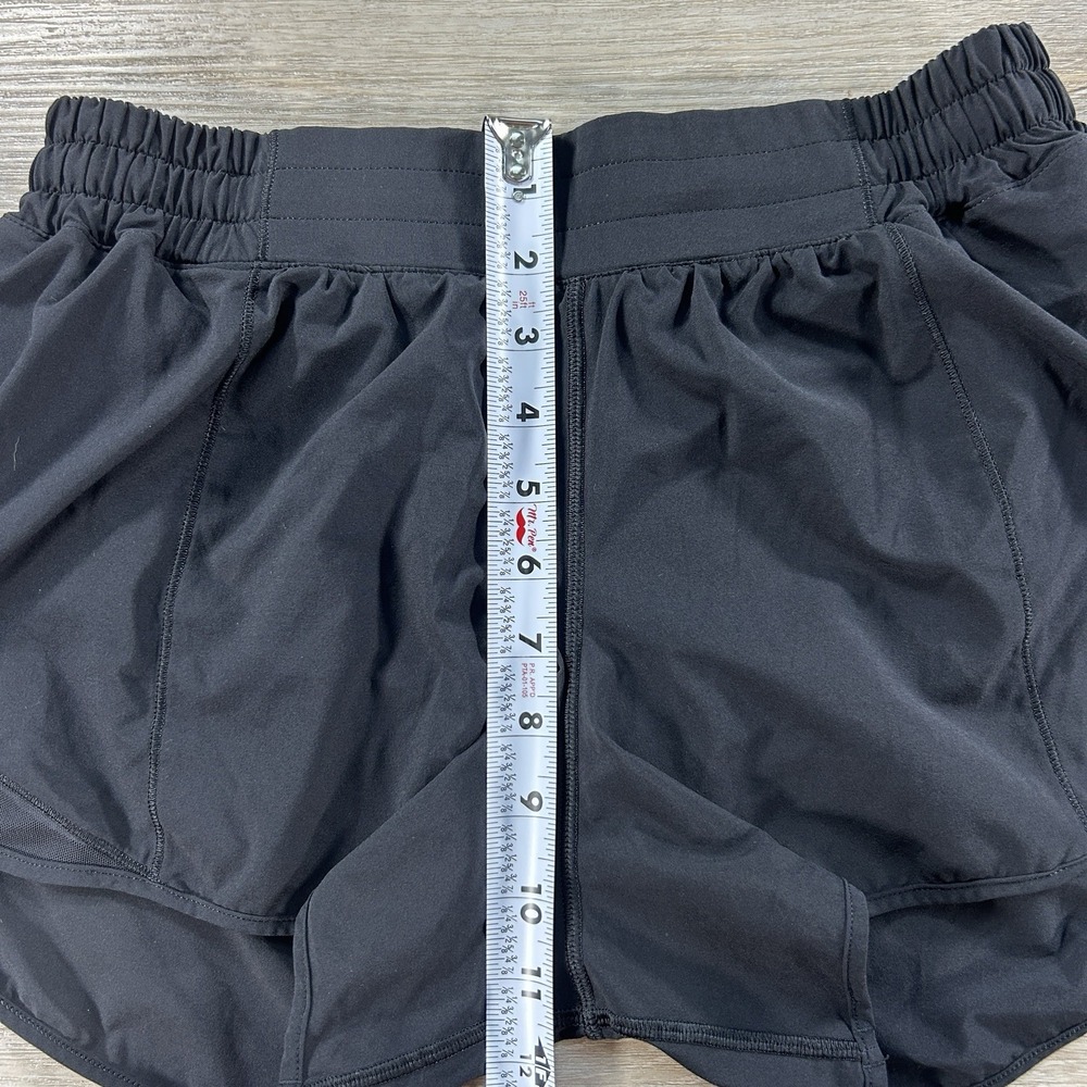 Lululemon Size 10 Low Rise Hotty Hot Short Long 4" Womens Black Lined Gym - Picture 7 of 9